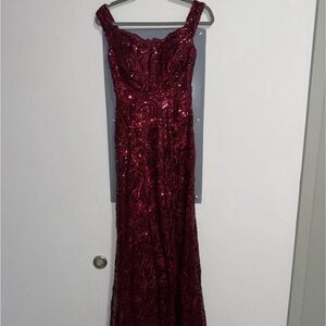 Elegant Burgundy Evening Gown